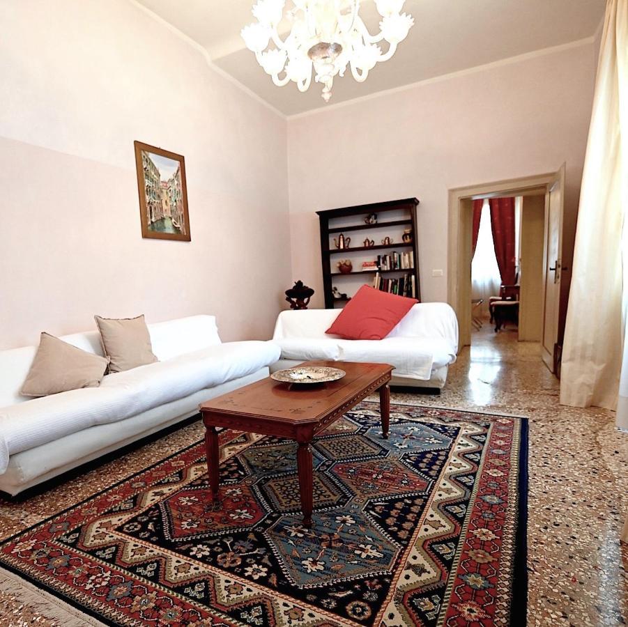 Chandeliers Apartment Venice Luaran gambar